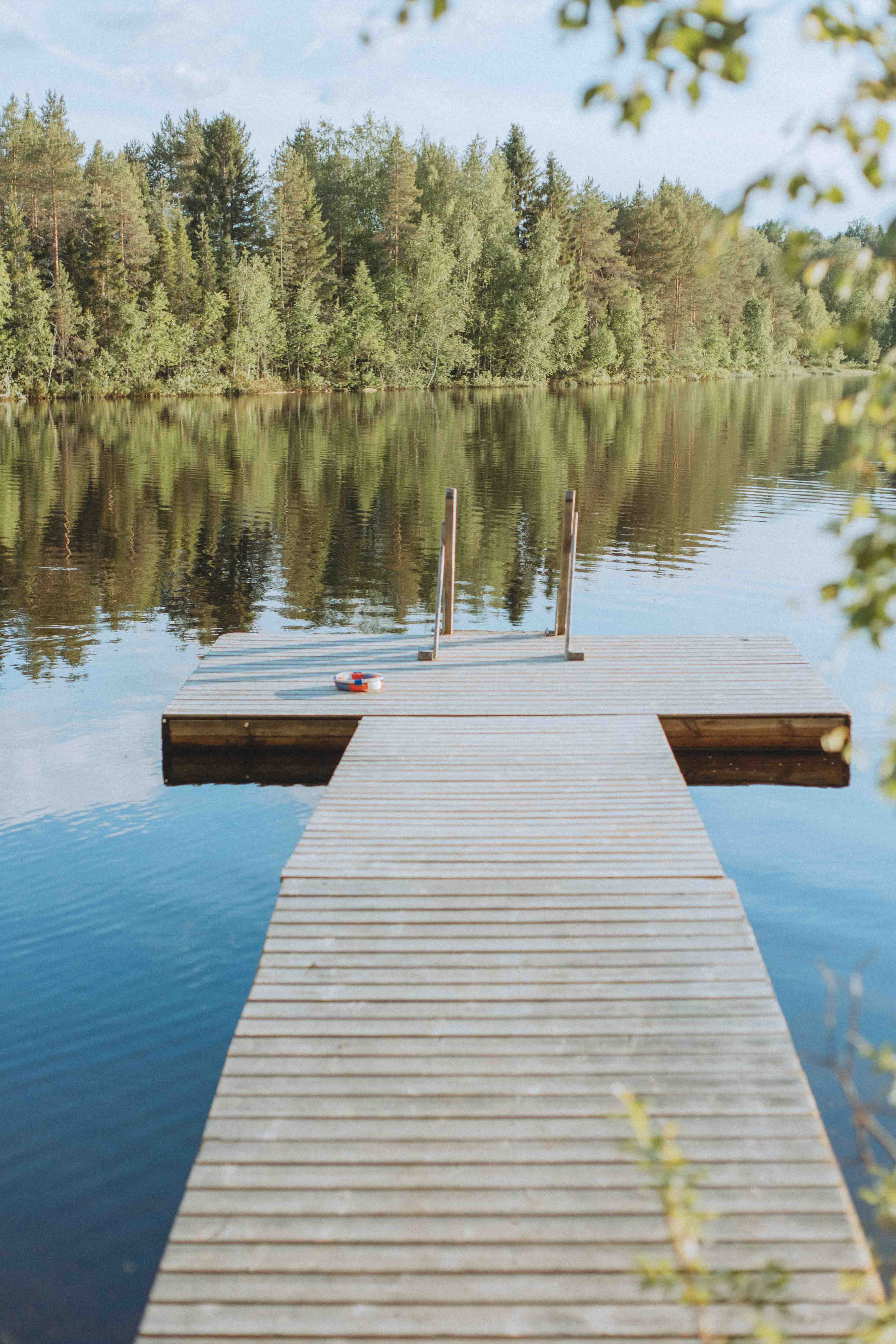 Ponton cabane en bois en Finlande