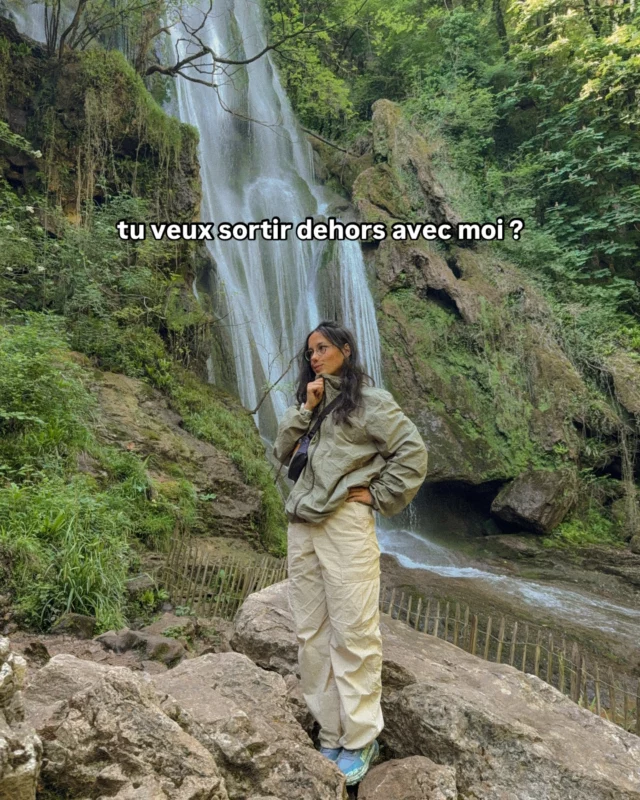 🪲 une journée dehors pour découvrir la @valleedordogne (dog-friendly)  mes recos :
💧 randonnée à la cascade d’Autoire, possibilité d’aller plus loin avec le château des anglais (circuit de la reculée d’Autoire) - 5.6 km  🏰 randonnée vers les ruines de Taillefer (Carennac)  🛶 canoë avec @patrick_lakatos, un guide nature passionnant qui connaît tout de la rivière  🍃 découvrir un des plus beaux villages de France : Beaulieu-sur-Dordogne  🌙 nuit et chant des grillons sous une jolie tente au magique @vallondelaborie  collaboration commerciale
#dordogne #nature #outdoor #cascade #autoire #slowlife #slowtravelling #granolagirl #hikinggirl